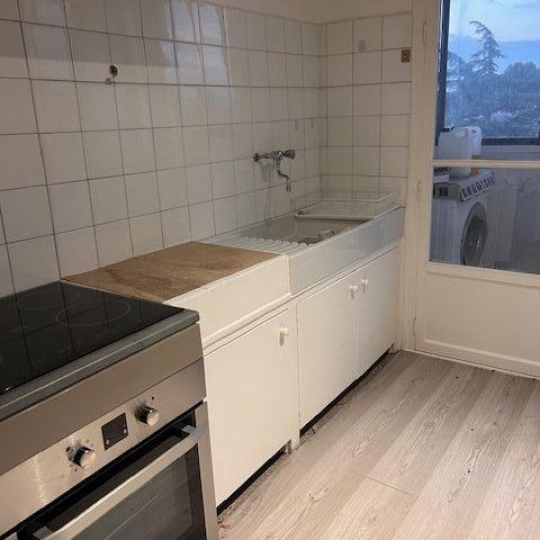  IMMOBILIERE ARTHUR : Appartement | MARSEILLE (13012) | 57 m2 | 890 € 