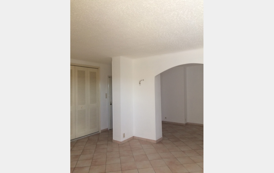 IMMOBILIERE ARTHUR : Appartement | MARSEILLE (13012) | 66 m2 | 845 € 