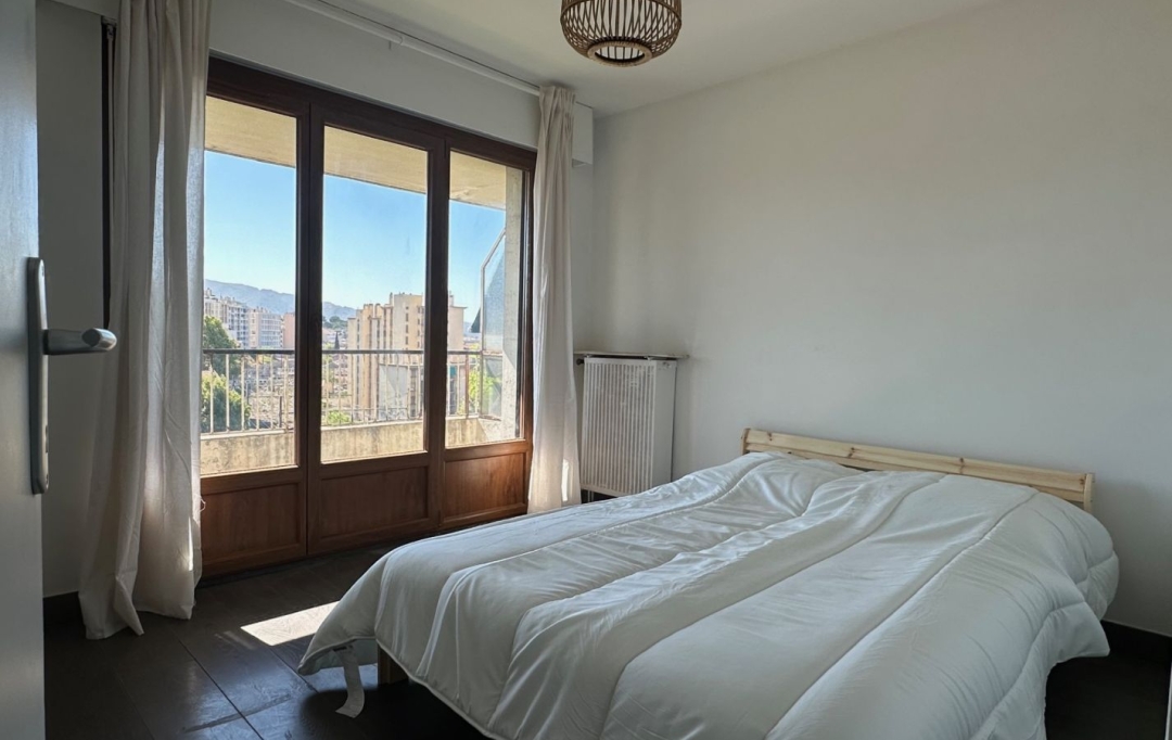 IMMOBILIERE ARTHUR : Appartement | MARSEILLE (13004) | 38 m2 | 790 € 