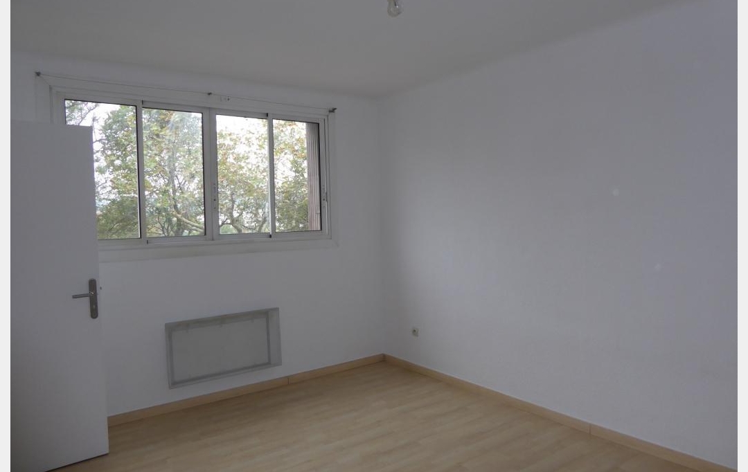 IMMOBILIERE ARTHUR : Appartement | MARSEILLE (13013) | 66 m2 | 670 € 