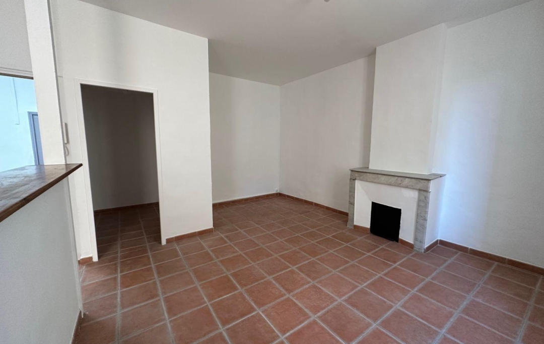 IMMOBILIERE ARTHUR : Apartment | MARSEILLE (13005) | 28 m2 | 610 € 