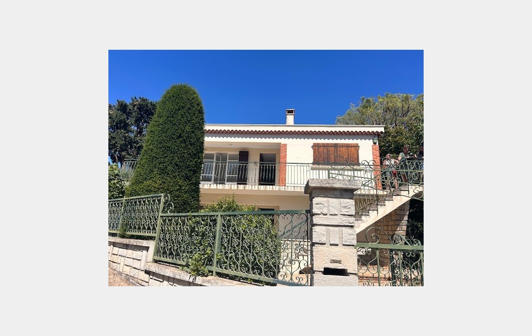 IMMOBILIERE ARTHUR : Appartement | MARSEILLE (13013) | 102 m2 | 1 330 € 