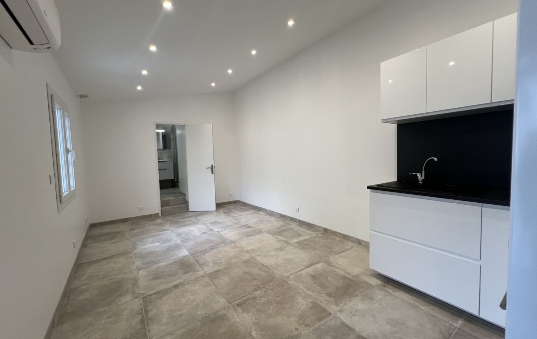 IMMOBILIERE ARTHUR : Appartement | MARSEILLE (13011) | 26 m2 | 600 € 