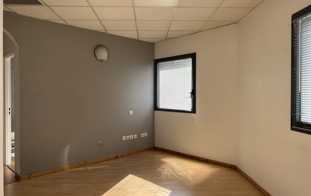 IMMOBILIERE ARTHUR : Local / Bureau | MARSEILLE (13013) | 68 m2 | 175 000 € 